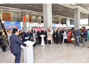 Kadın Kursiyerlerin Gurur Sergisi