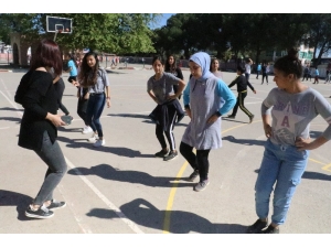 "40 Dakika Teneffüs, 40 Dakika Ders Projesi" Antalya’da Başladı