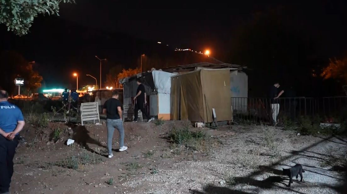 denizli-de-iki-grup-arasindaki-kavga-kanli-bitti-1-yarali