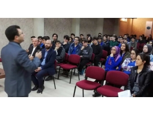 Üniversite Adaylarına Gaün Hukuk Fakültesi Tanıtıldı