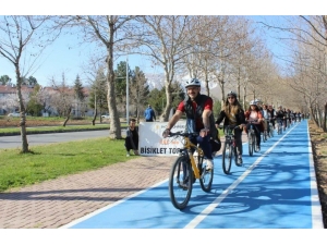 Yeni Bisiklet Yolu Rektör Kızılay’ın Katılımıyla Test Edildi