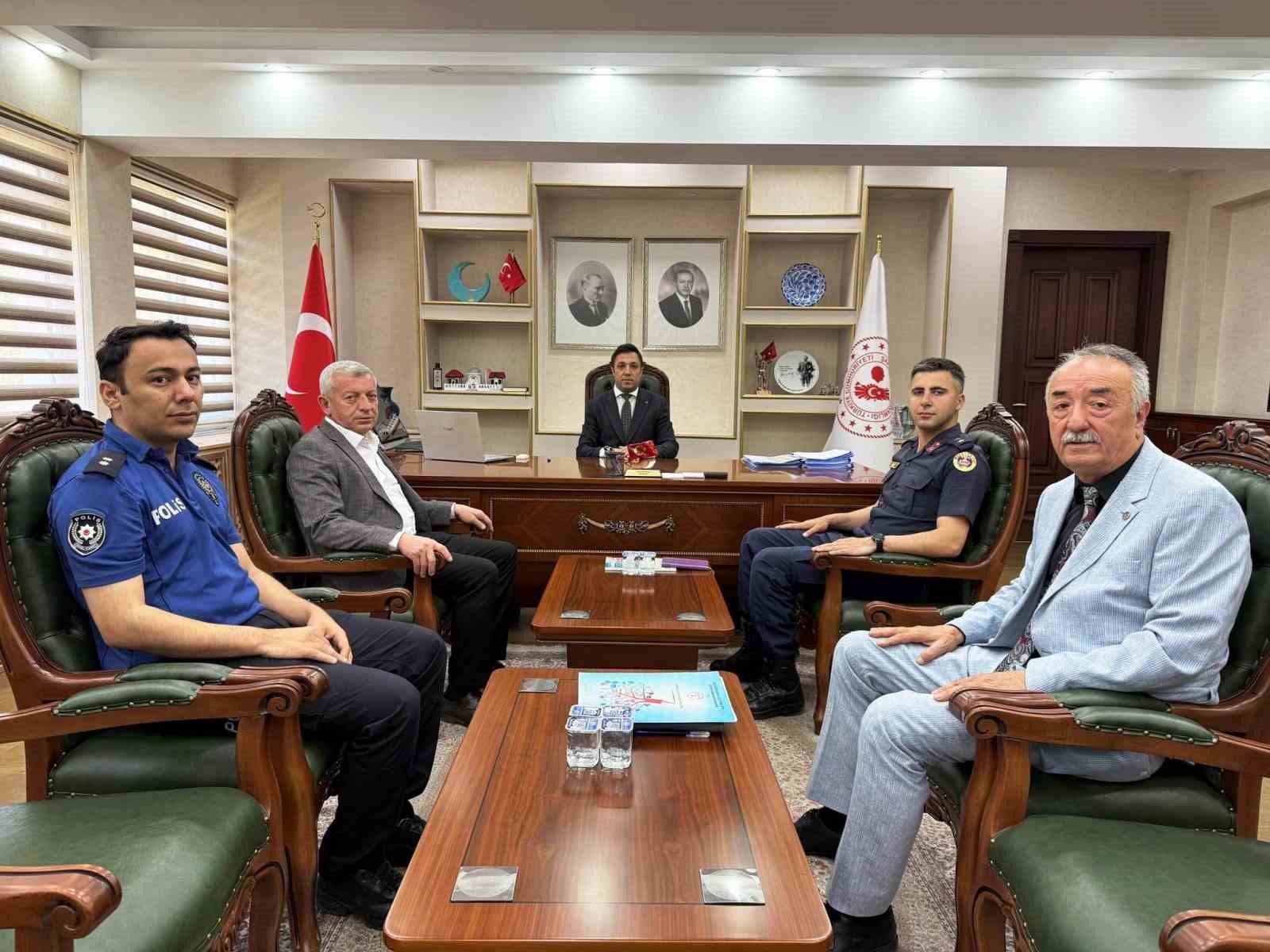 saphane-de-okul-ogrenci-guvenligi-is-birligi-toplantisi-gerceklestirildi