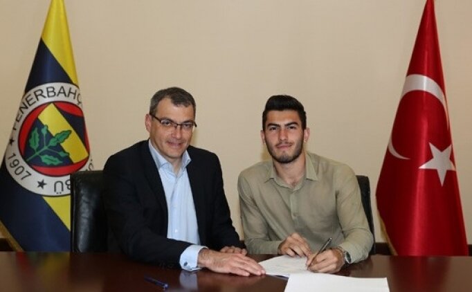 Fenerbahçe'den Iki Imza Birden!