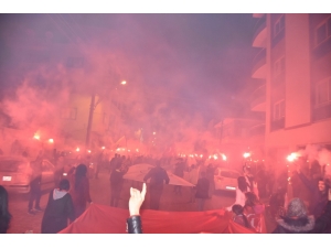 Romanlardan Gürşat Kale’ye Destek