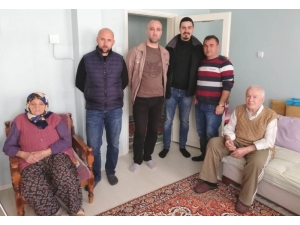 Altınovalı Gençlerden Yaşlılara Ziyaret