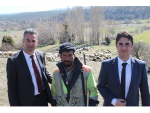 İl Müdürü Yoldaş Çobanların Sorunlarını Dinledi