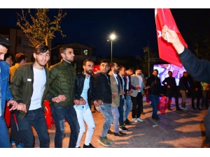 Başkan Görmez, Halaylarla Karşılandı