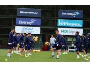 Fenerbahçe, Mke Ankaragücü Hazırlıklarını Sürdürdü