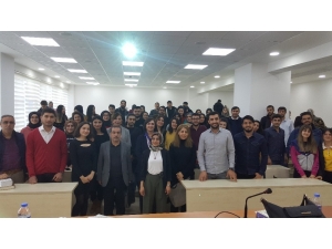 Hukuk Fakültesi Öğrencilerinden Panel