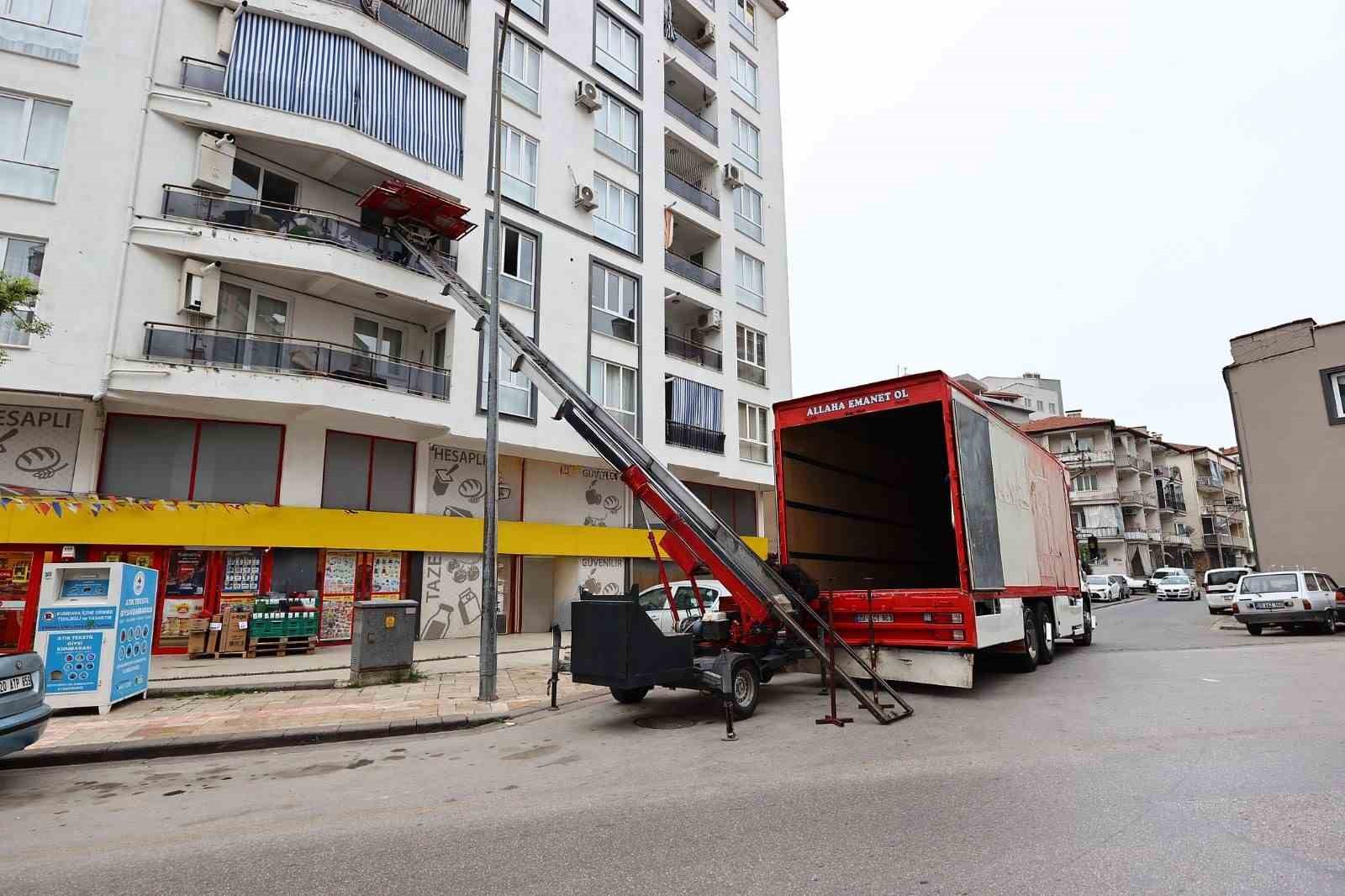 buyuksehir-tasinma-destegi-ile-bir-yilda-toplam-2-2-milyon-tl-rekor-destek-sagladi