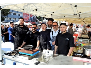 Çeşme’deki Genç Turizmciler Yarışmasına Komşu Da Geldi