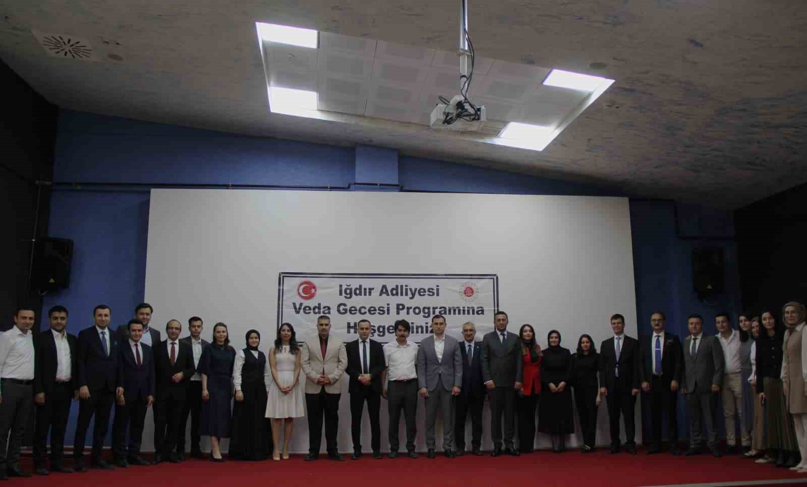 igdir-da-gorev-yeri-degisen-hakim-ve-savcilar-icin-veda-programi