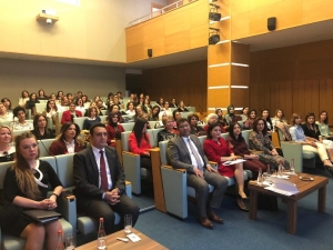 Manisa’ya Kadın Eli Değecek