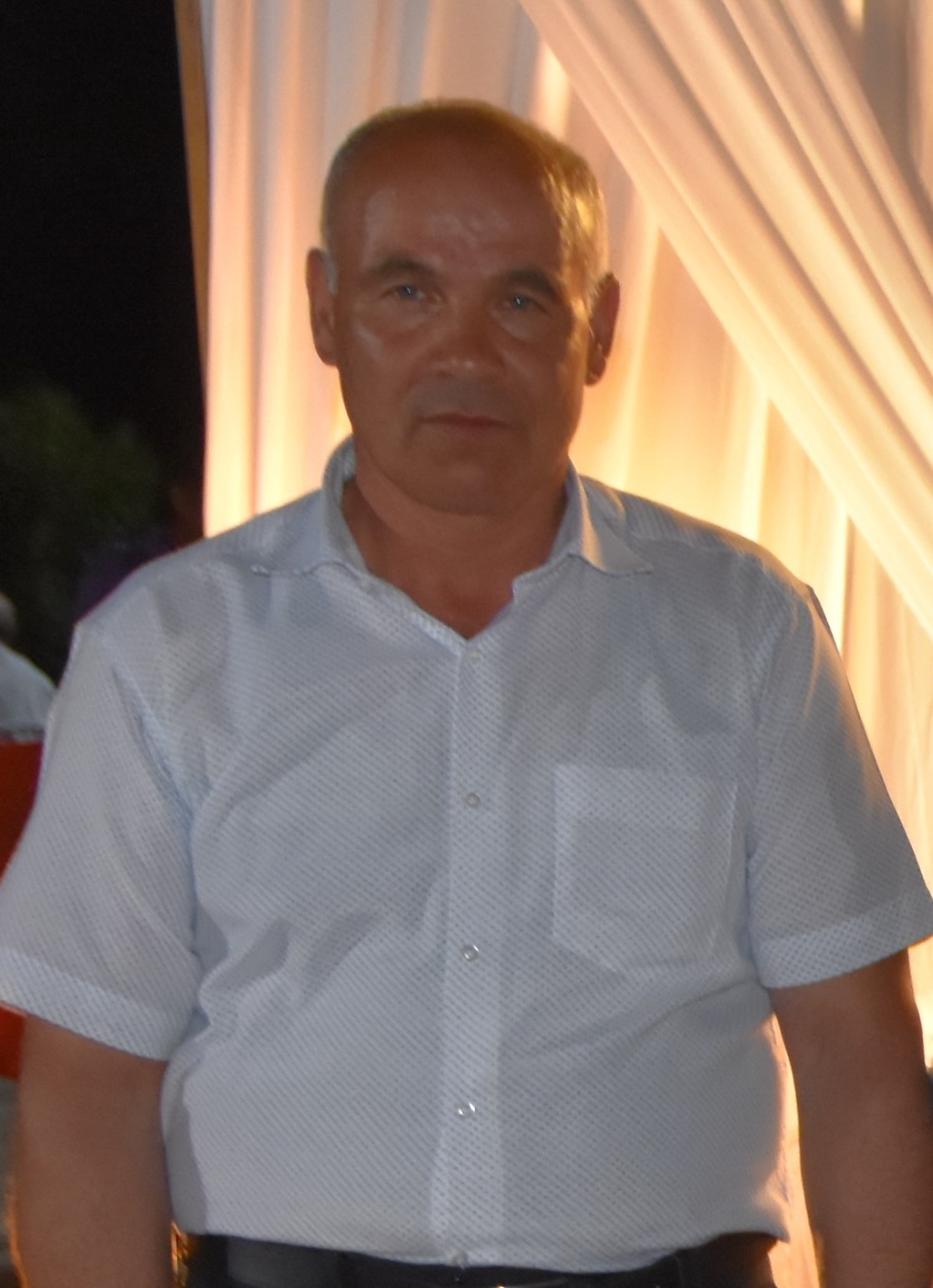 sigindigi-agaca-yildirim-dusen-ciftci-hayatini-kaybetti