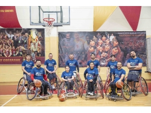 ’Engelsiz Aslanlar’dan Wings For Life World Run’a Destek