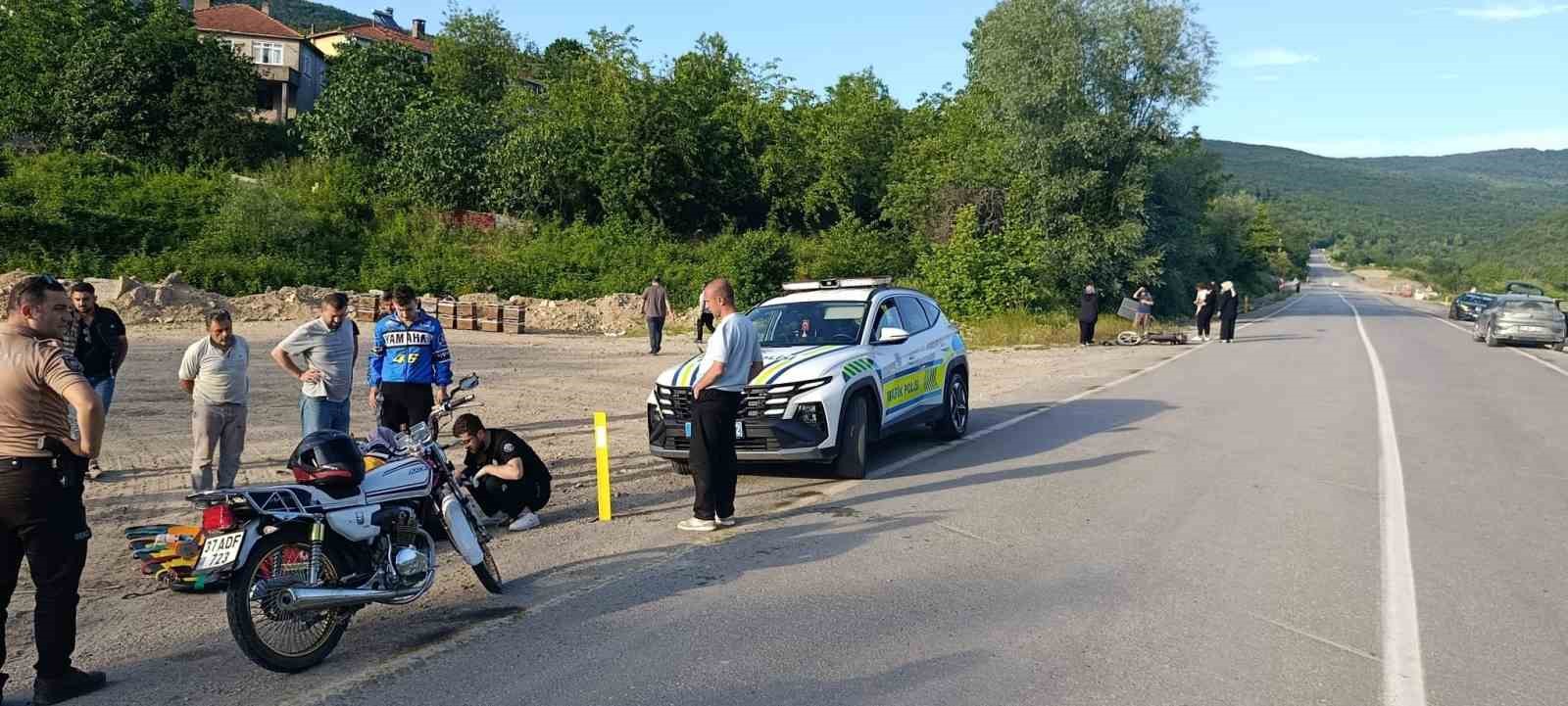 kastamonu-da-carpisan-iki-motosikletin-surucusu-yaralandi