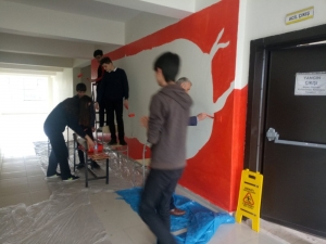 Lise Öğrencileri Ünlü Ressamların Eserlerini Duvarlarında Yaşatacak