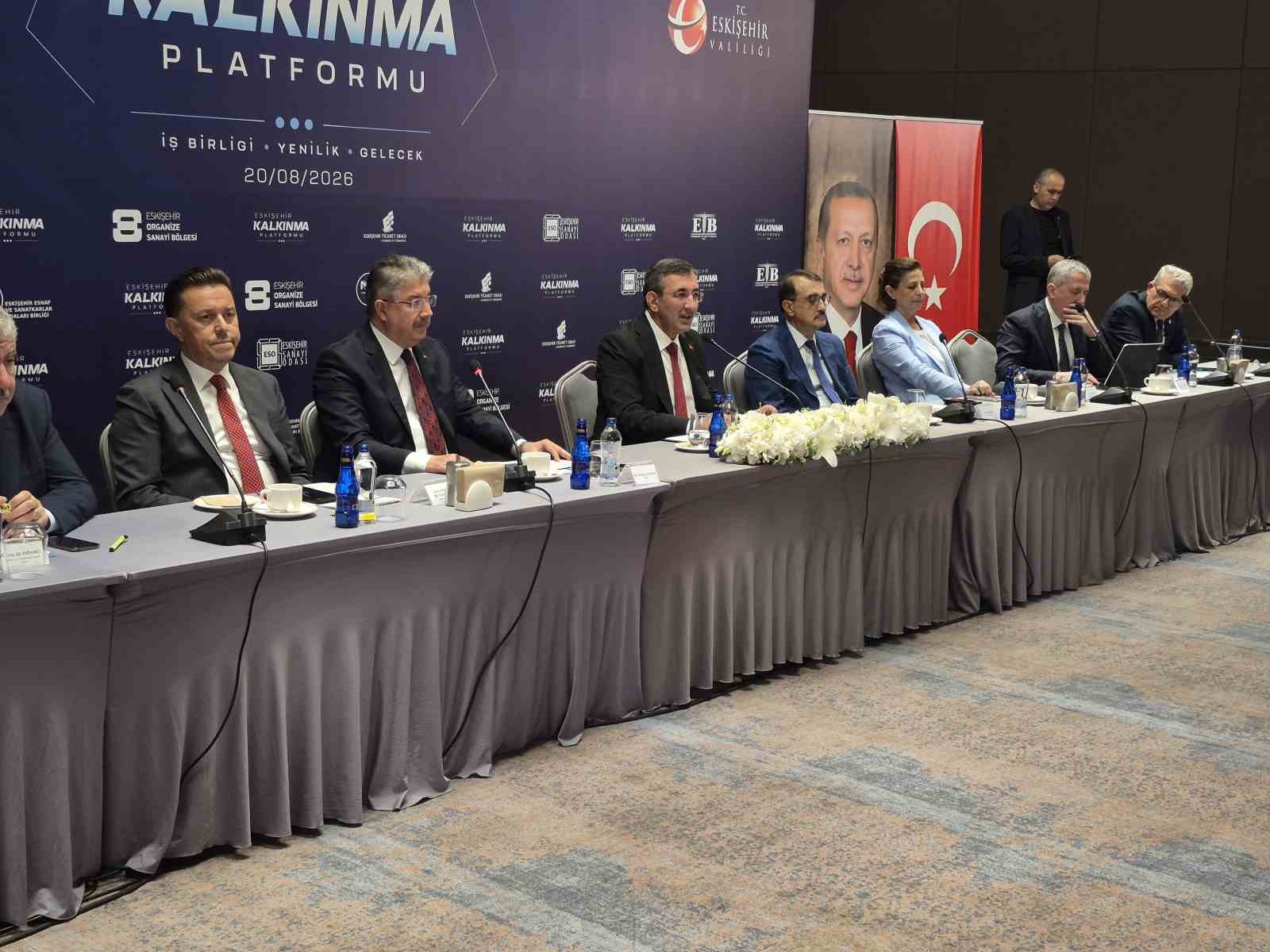 cumhurbaskani-yardimcisi-yilmaz-ulkemiz-buyumeye-devam-ediyor