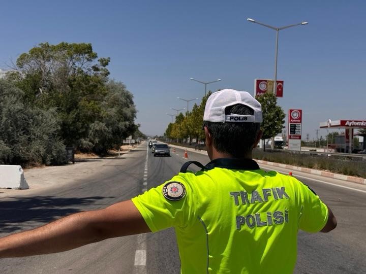 karaman-da-polisin-yakaladigi-10-kisi-tutuklandi
