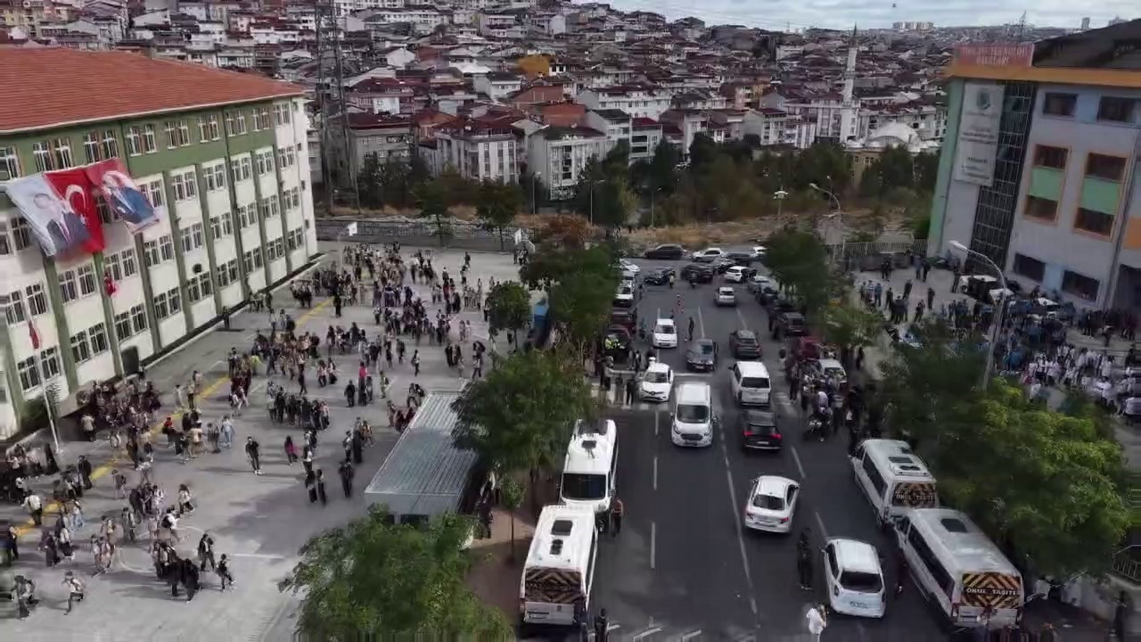 istanbul-da-okul-cevrelerinde-dron-destekli-denetim