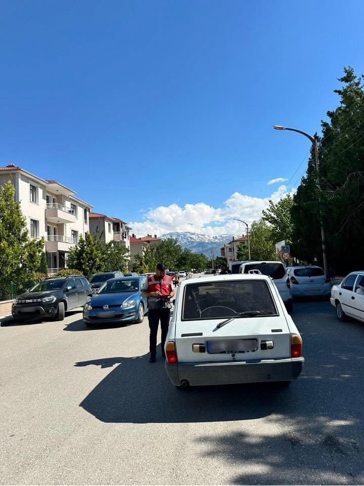 erzincan-da-okul-cevrelerinde-guvenlik-uygulamasi-gerceklestirildi