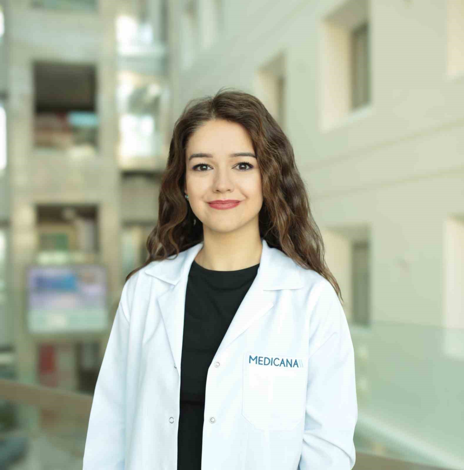 cocuklarda-yaz-aylarinda-artis-gosteren-ishal-tehlikeli-olabiliyor