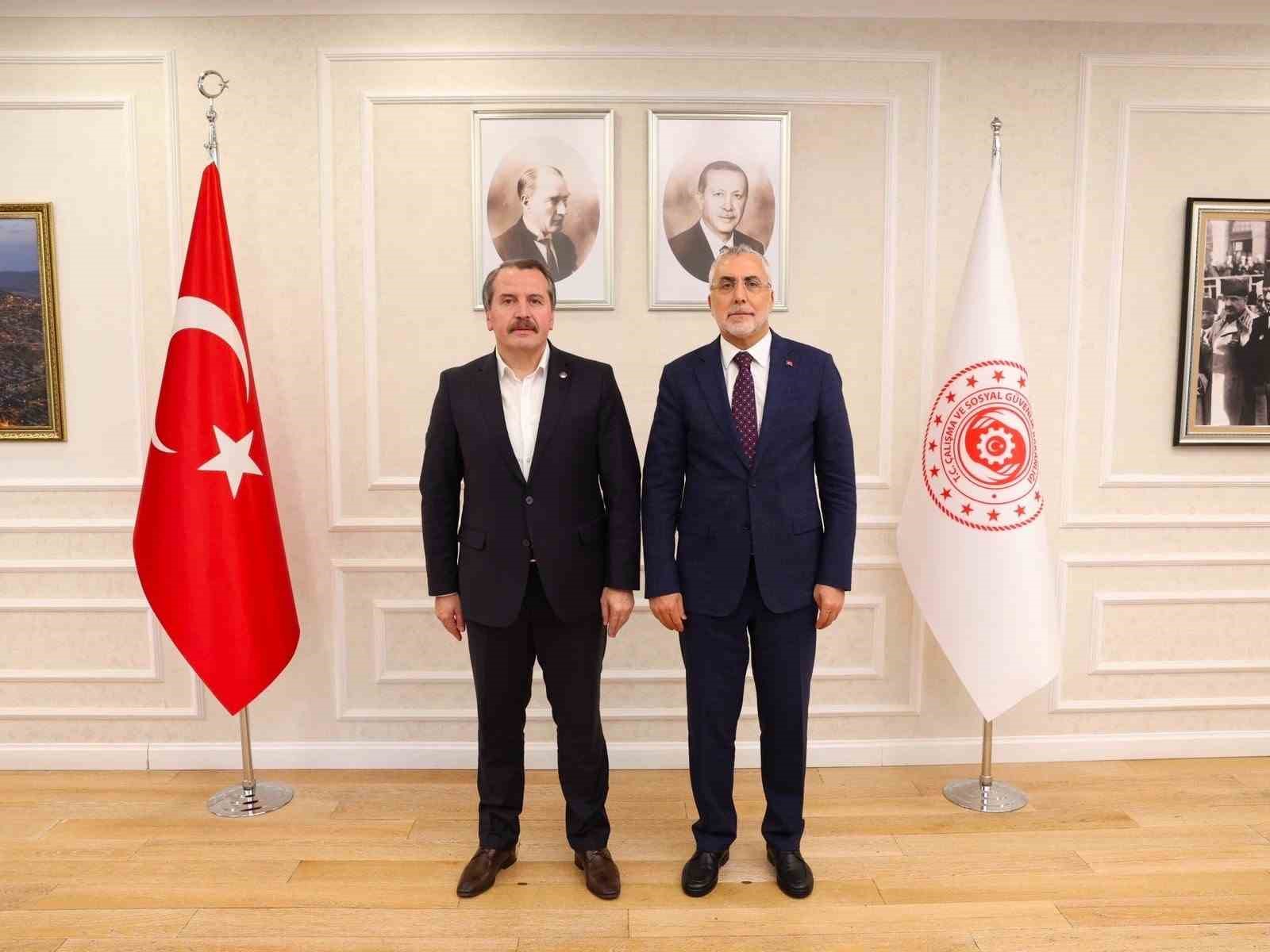 bakan-isikhan-memur-sen-genel-baskani-yalcin-ile-bir-araya-geldi