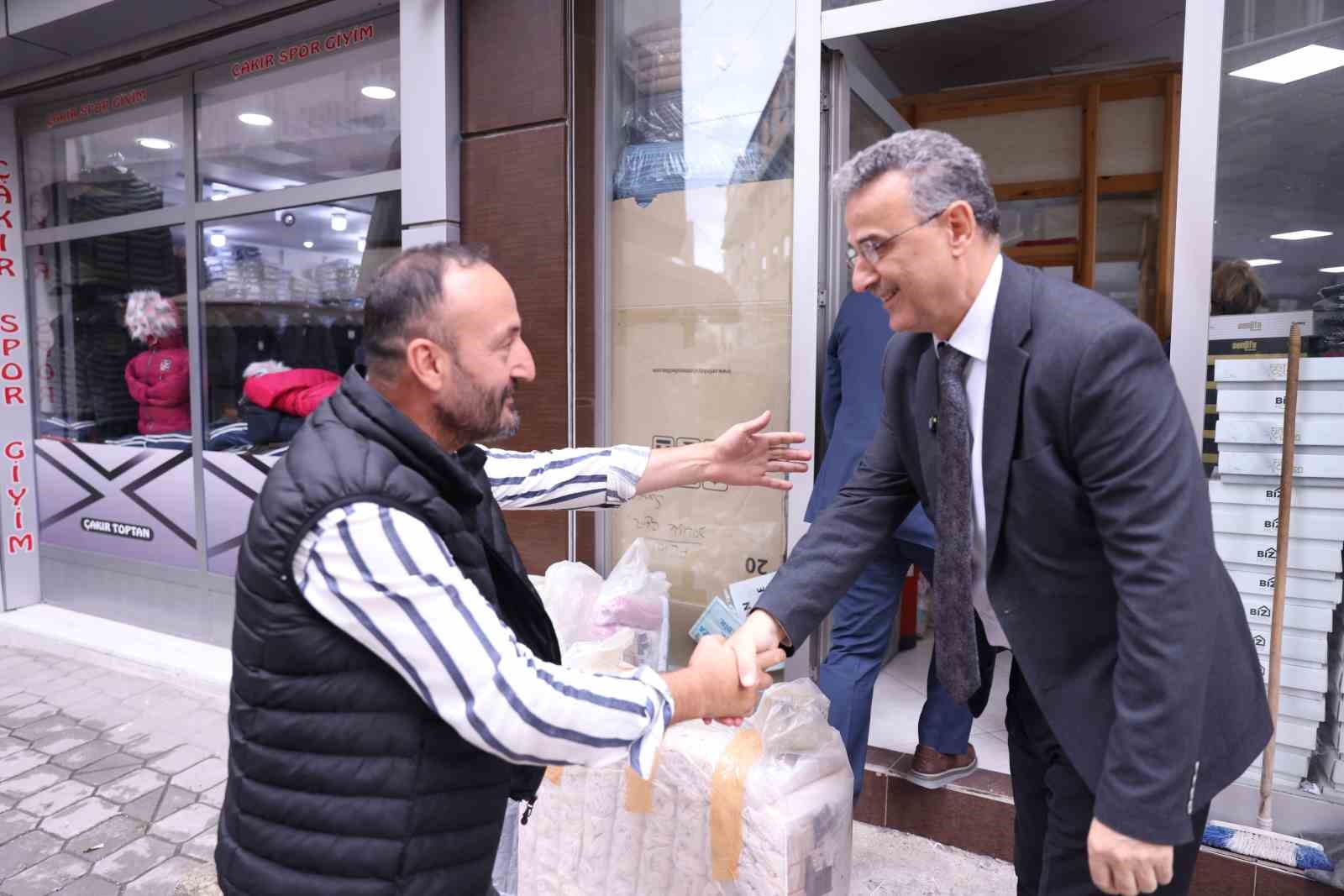 baskan-kurnaz-talep-ve-onerilere-de-hizli-bir-sekilde-cevap-veriyoruz