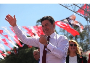 Bodrum Adayı Ahmet Aras’ın Son Mitingi Kutlamaya Dönüştü