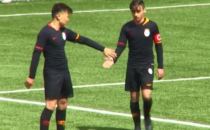 G.saraylı Genç Isimden Alkışlanan Hareket