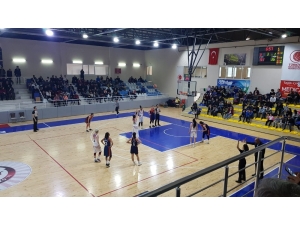 Türkiye Kadınlar Basketbol 1. Ligi: Elazığ İl Özel İdare: 88 - Akdeniz Üniversitesi: 69