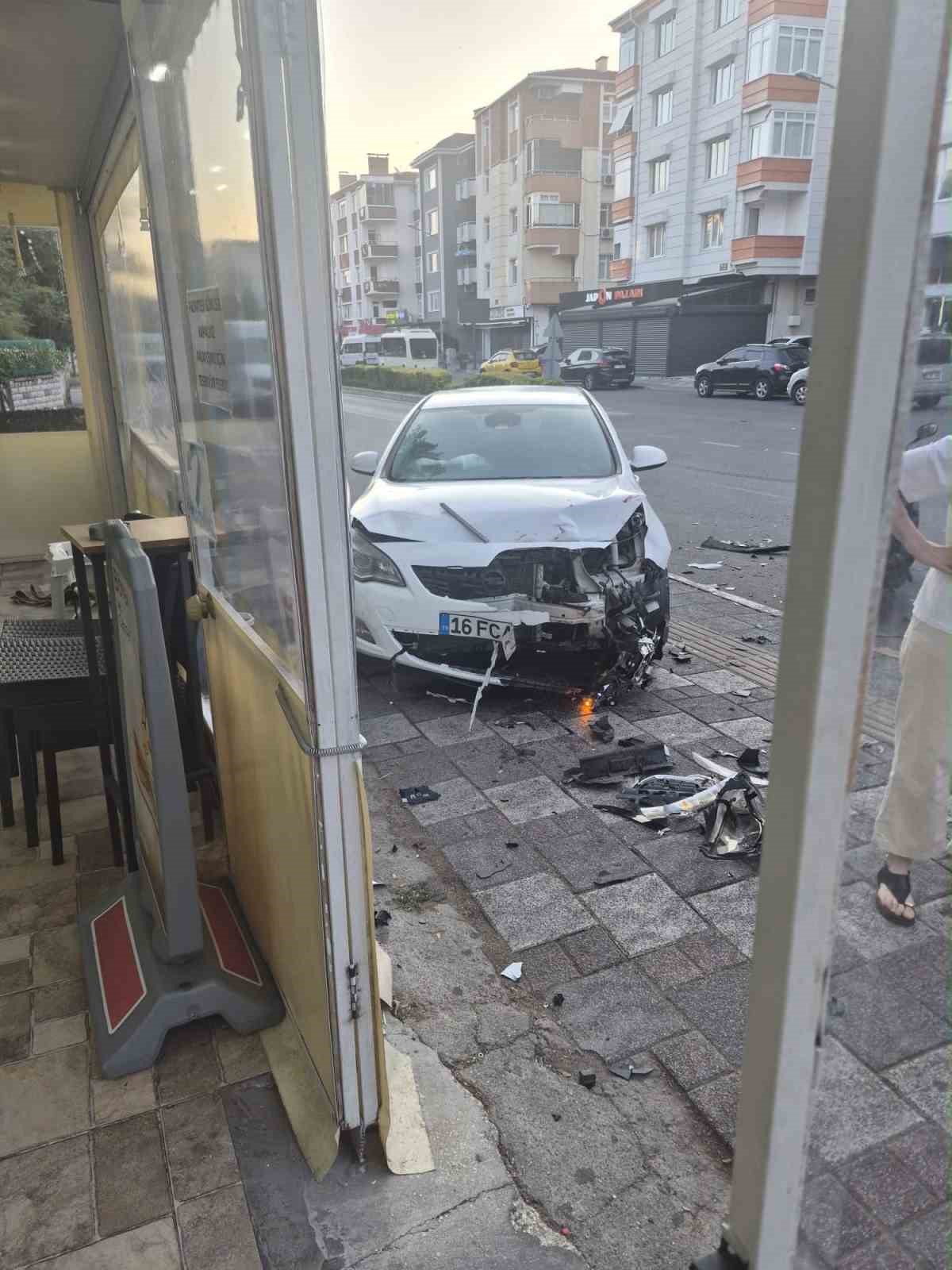 luleburgaz-da-otomobiller-carpisti-bir-surucu-hastaneye-kaldirildi