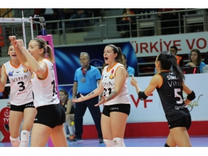 Eczacıbaşı Vitra, Yarı Finalde