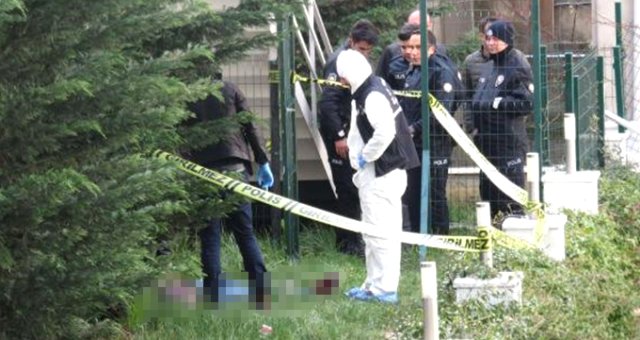 İstanbul'da Site Bahçesinde Erkek Cesedi Bulundu