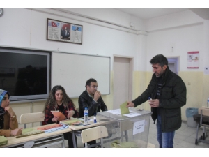 Bingöl’de Seçmenler Sandık Başında