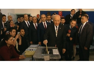 Mhp Lideri Devlet Bahçeli Yerel Seçimlerde Oyunu Kullanıyor.