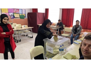 İmamoğlu İle Girdiği Diyalogla Türkiye’nin Gündemine Oturan Maruze Keleş Oyunu Kullandı