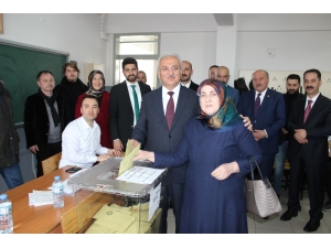 Başkan Başsoy, Oyunu Kullandı