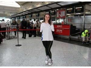 Milli Yüzücü Sümeyye Boyacı Abd’ye Gitti