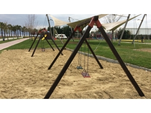 Çocuk Parkları Yaz Sezonuna Hazırlanıyor