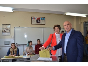 Millet İttifakı Balıkesir Büyükşehir Başkan Adayı Ok Oyunu Kullandı