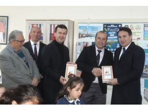 Ayvalık’ta Öğrencilere Zeka Oyunları Jesti