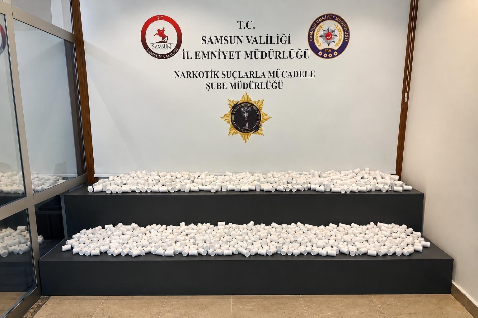 samsun-da-iki-ayri-uyusturucu-operasyonu-77-bin-160-sentetik-ecza-ele-gecirildi