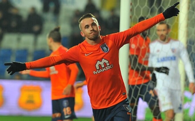 Fenerbahçe'nin Başakşehir'den Iki Transfer Planı