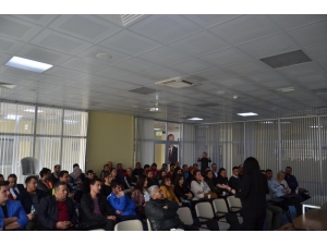 Antrenör Ve Sportif Eğitim Uzmanlarına Koruyucu Aile Eğitimi Verildi