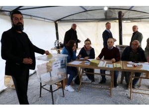 Afet Bölgesinde Kurulan Sandıkta Ak Parti Birinci Çıktı