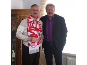 Nevşehir Belediyespor Teknik Direktör Topuzoğlu İle Anlaştı