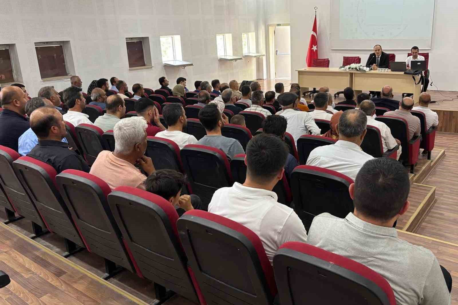 kaymakam-iscimen-icin-veda-programi-duzenlendi