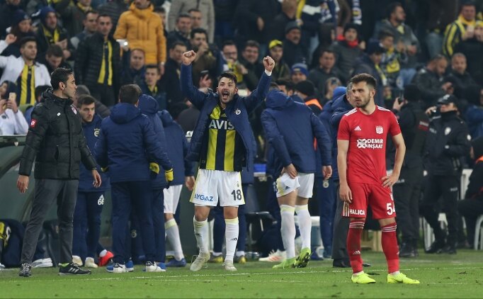 Fenerbahçe'de Sezona Veda Yeni Formayla