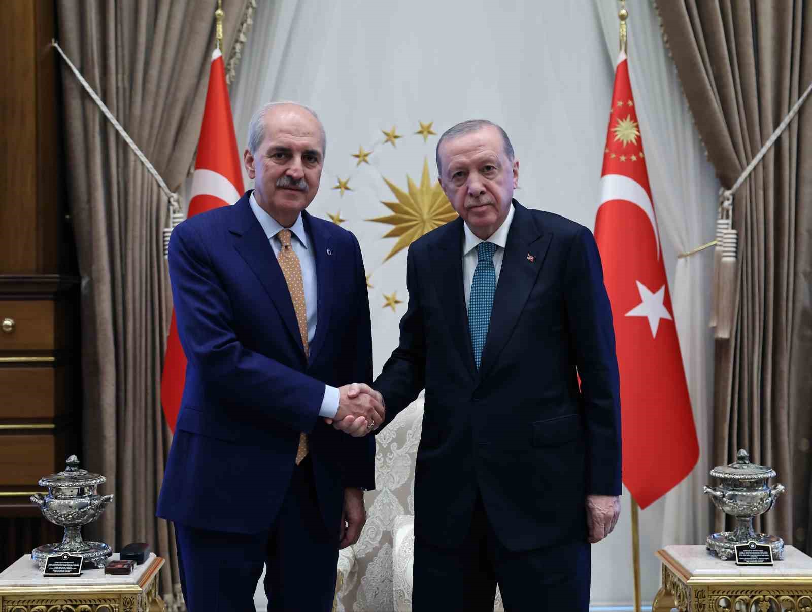 cumhurbaskani-erdogan-tbmm-baskani-kurtulmus-u-cumhurbaskanligi-kulliyesinde-kabul-etti